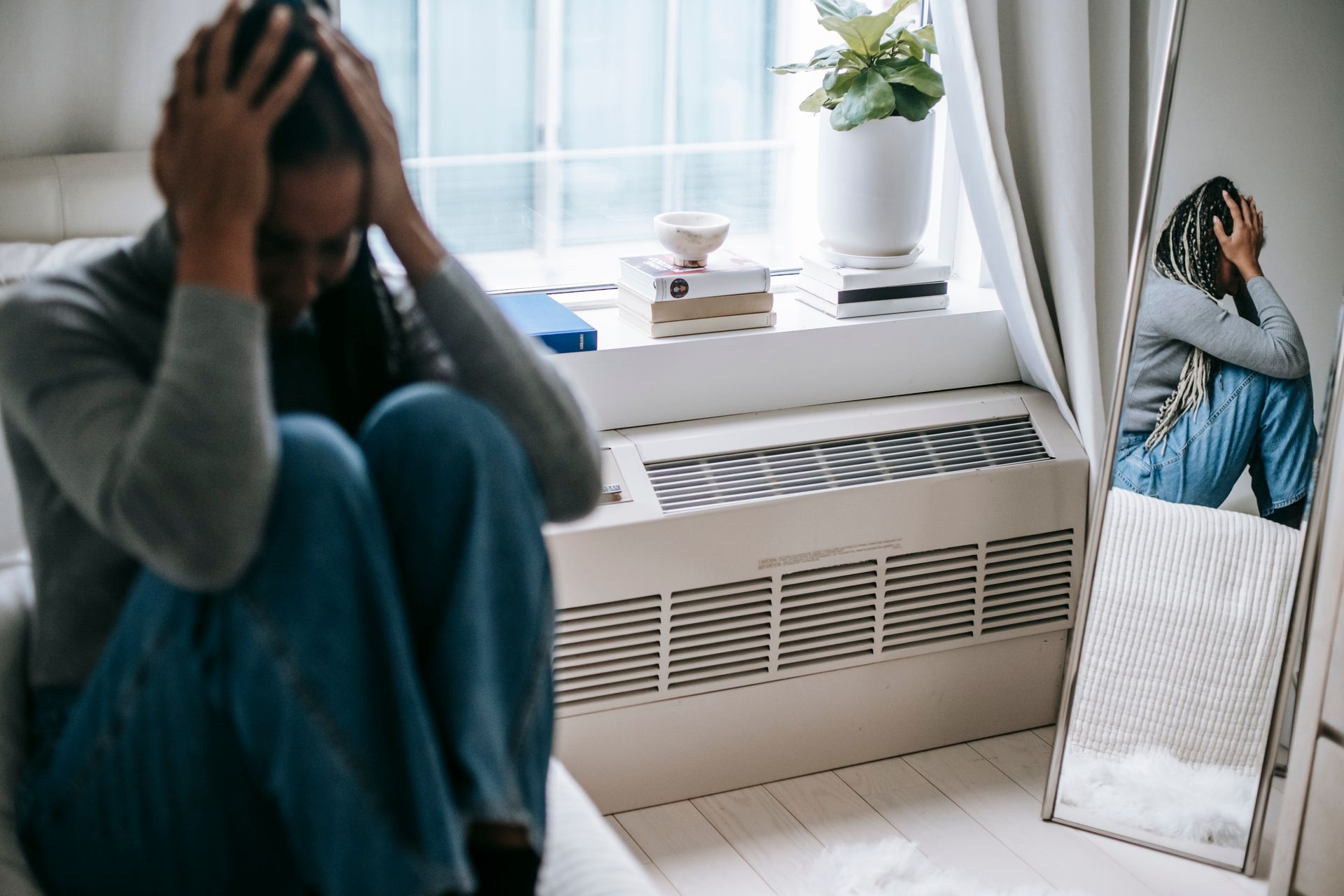 Why Intrusive Thoughts Feel Different From Ordinary Worries